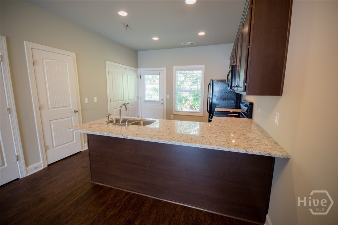 232 Epps Bridge Road 13H Property Photo 1