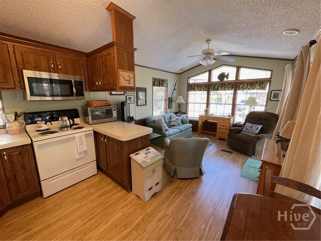 20 Clipper Circle Property Photo 3