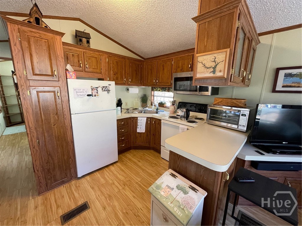 20 Clipper Circle Property Photo 4