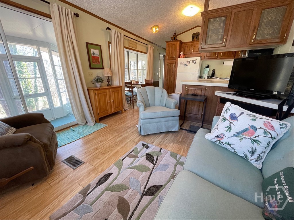 20 Clipper Circle Property Photo 15