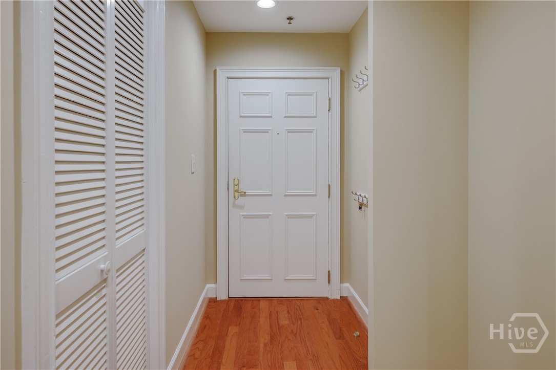 247 E Washington Street 302 Property Photo 9