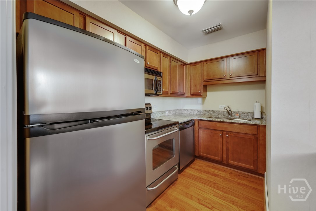 247 E Washington Street 302 Property Photo 17