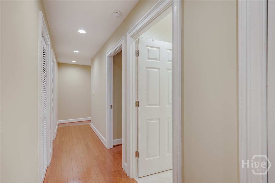247 E Washington Street 302 Property Photo 22