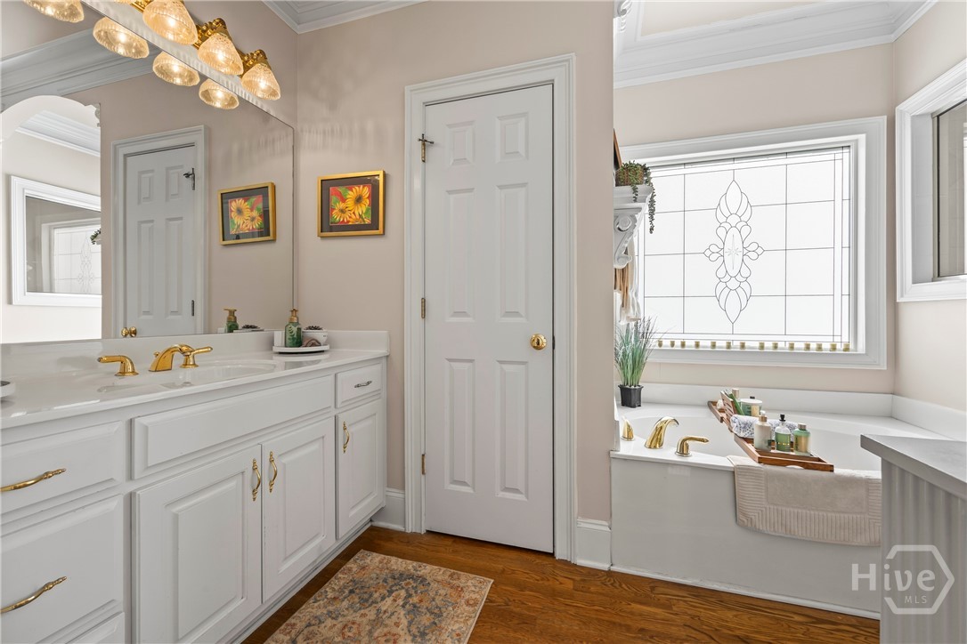 1060 Fox Hollow Court Property Photo 21