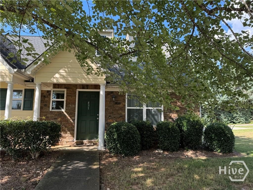 431 Bridgewater Way Property Photo 2