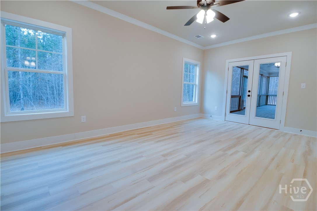 1021 Pointe S Property Photo 18