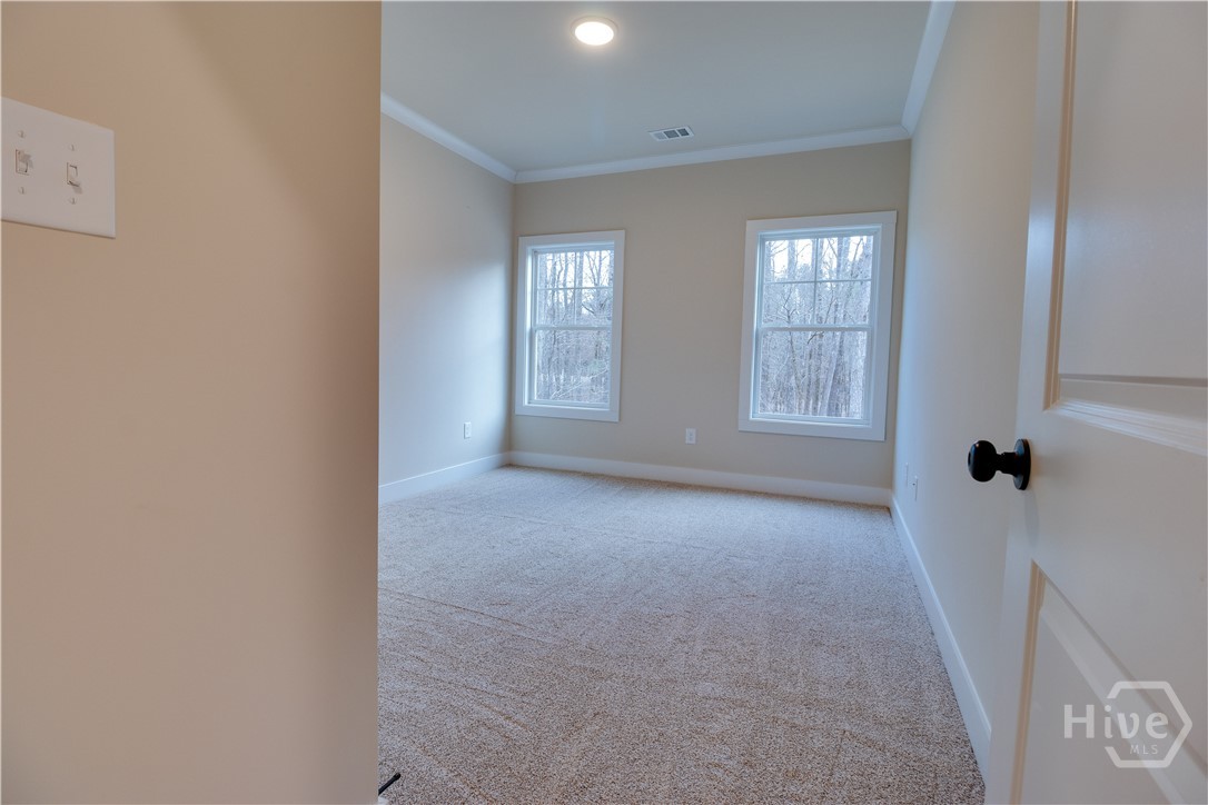 1021 Pointe S Property Photo 21