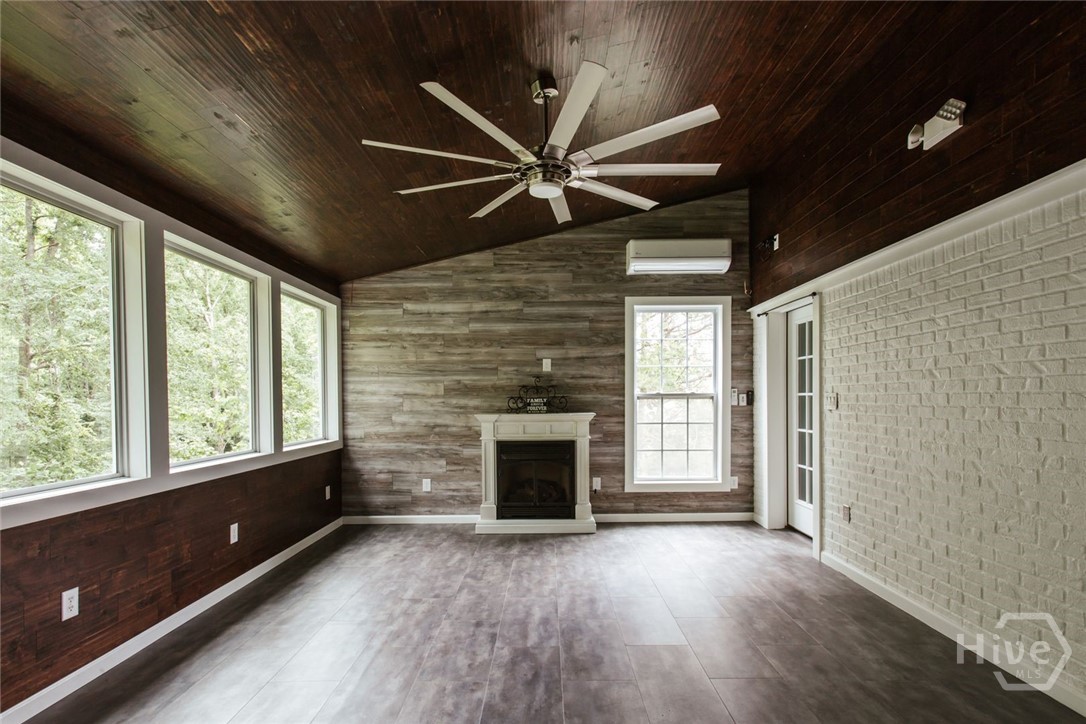 137 Bristol Woods Drive Property Photo 14