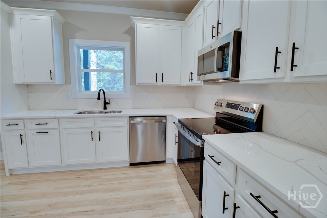 1198 Sunset Cove Property Photo 7