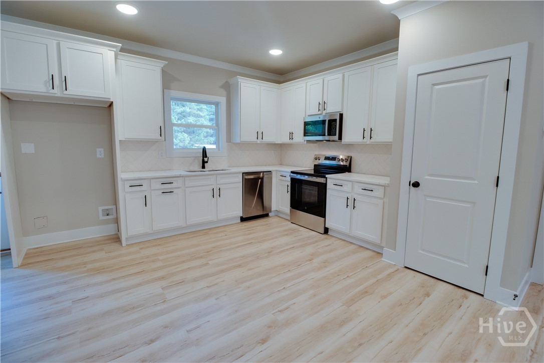1198 Sunset Cove Property Photo 8