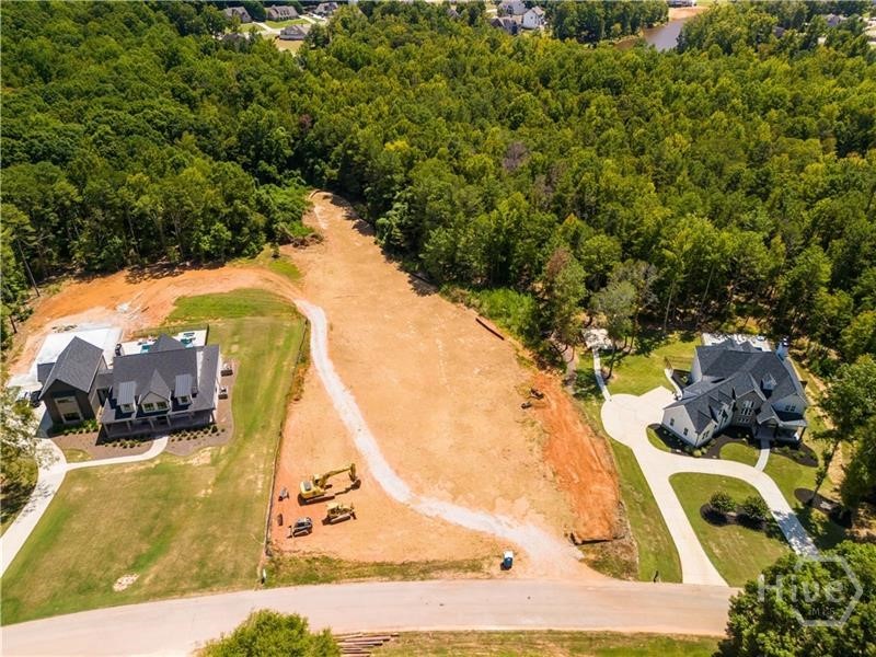 642 Canter Way Property Photo 4