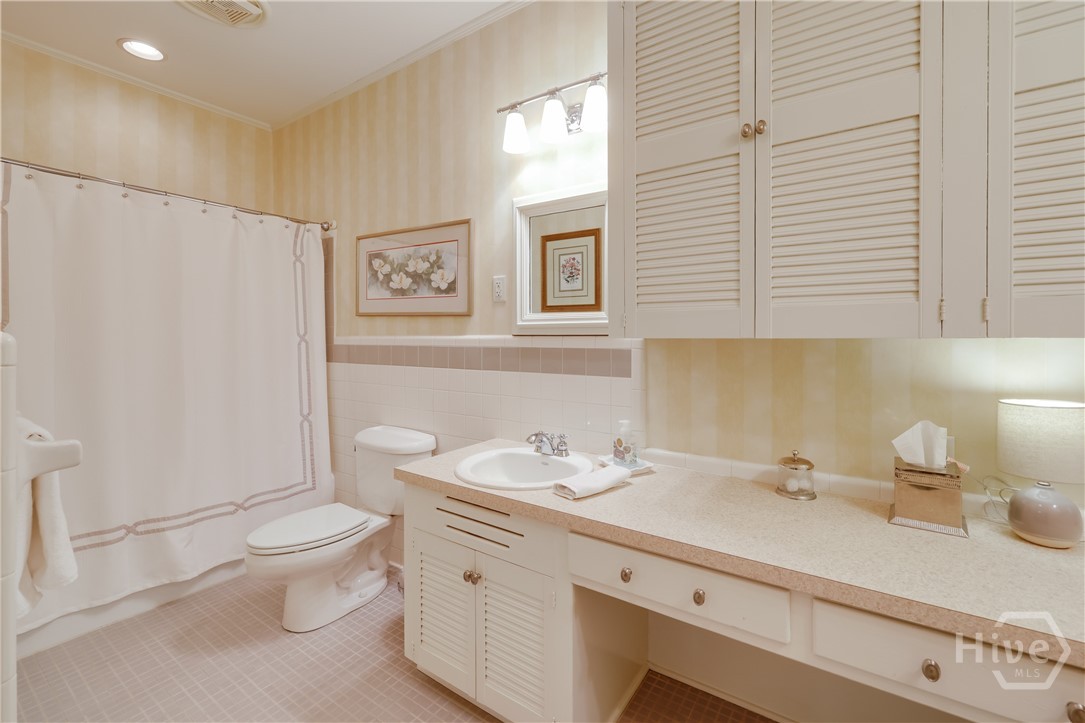 577 W Cloverhurst Avenue Property Photo 40