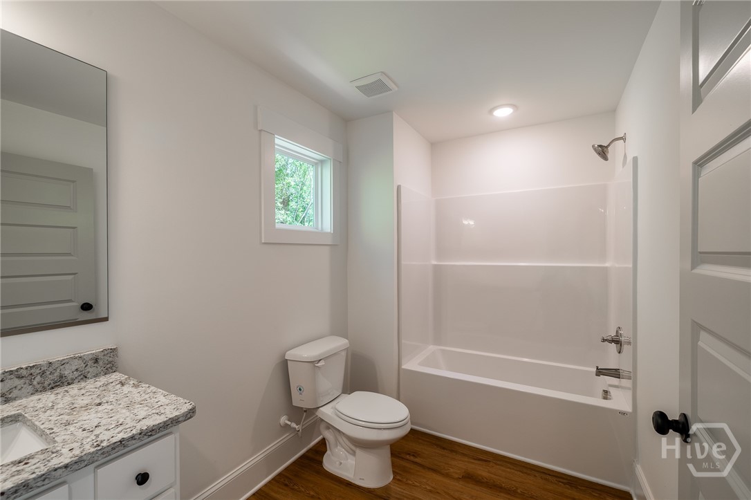 169 Vine Street Property Photo 28