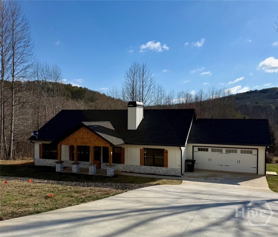 270 Meadow Crest Drive Property Photo 1