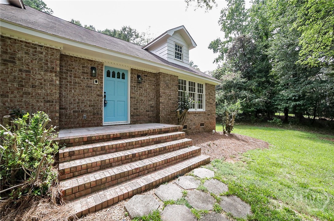 215 Lenox Road Property Photo 3