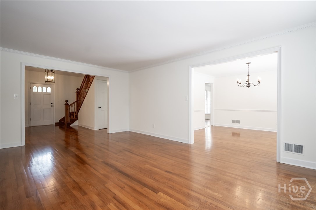 215 Lenox Road Property Photo 10