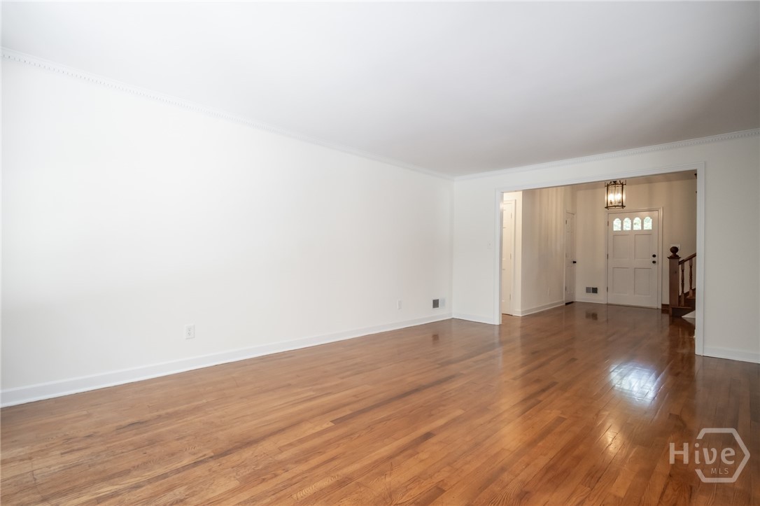 215 Lenox Road Property Photo 11