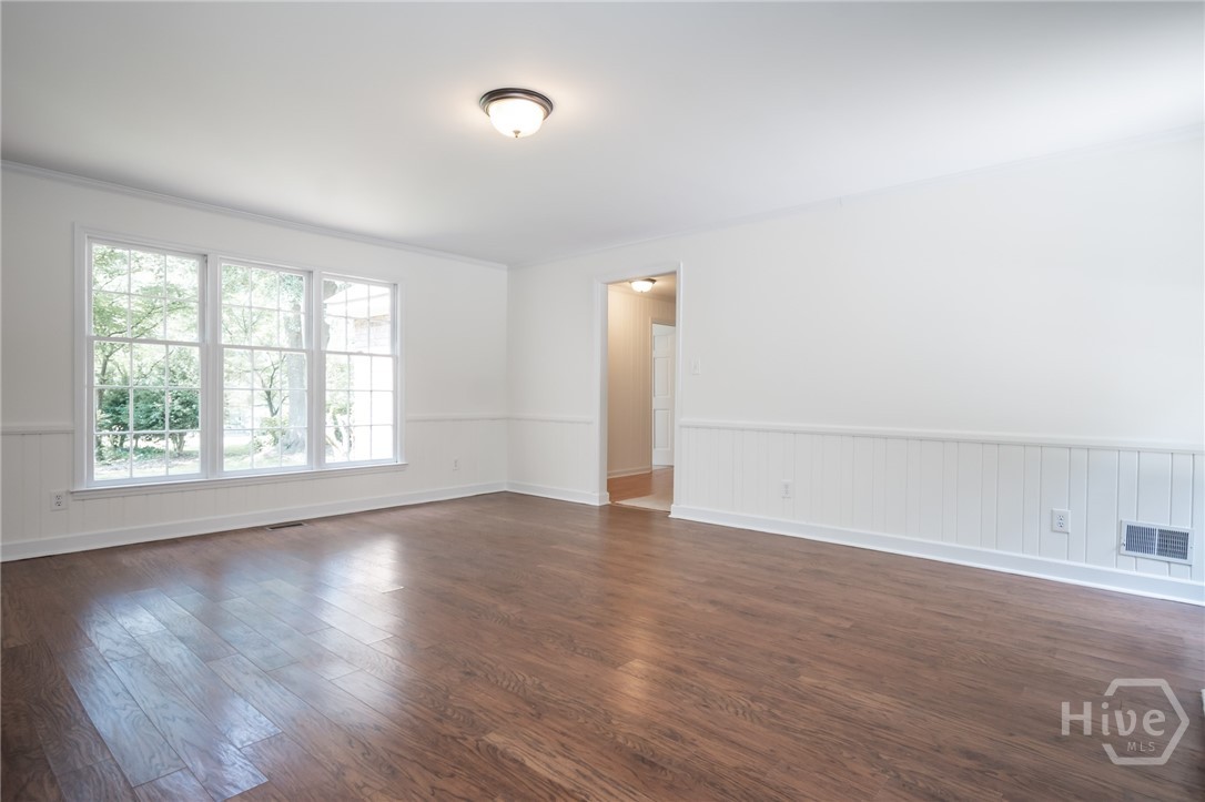 215 Lenox Road Property Photo 26