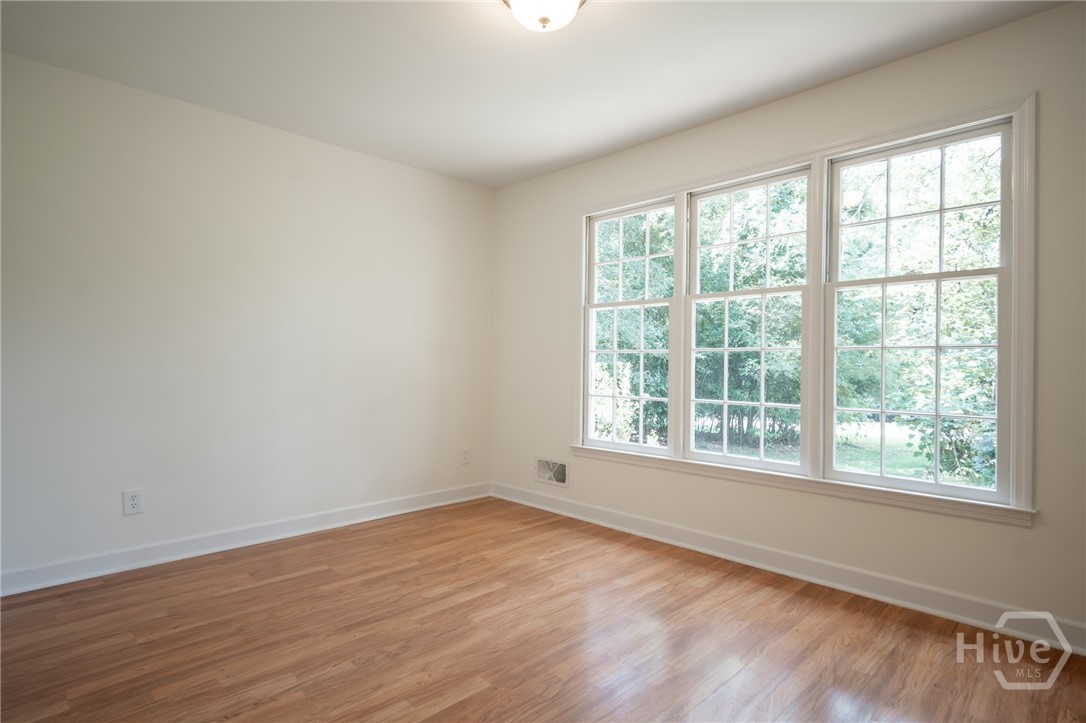 215 Lenox Road Property Photo 36