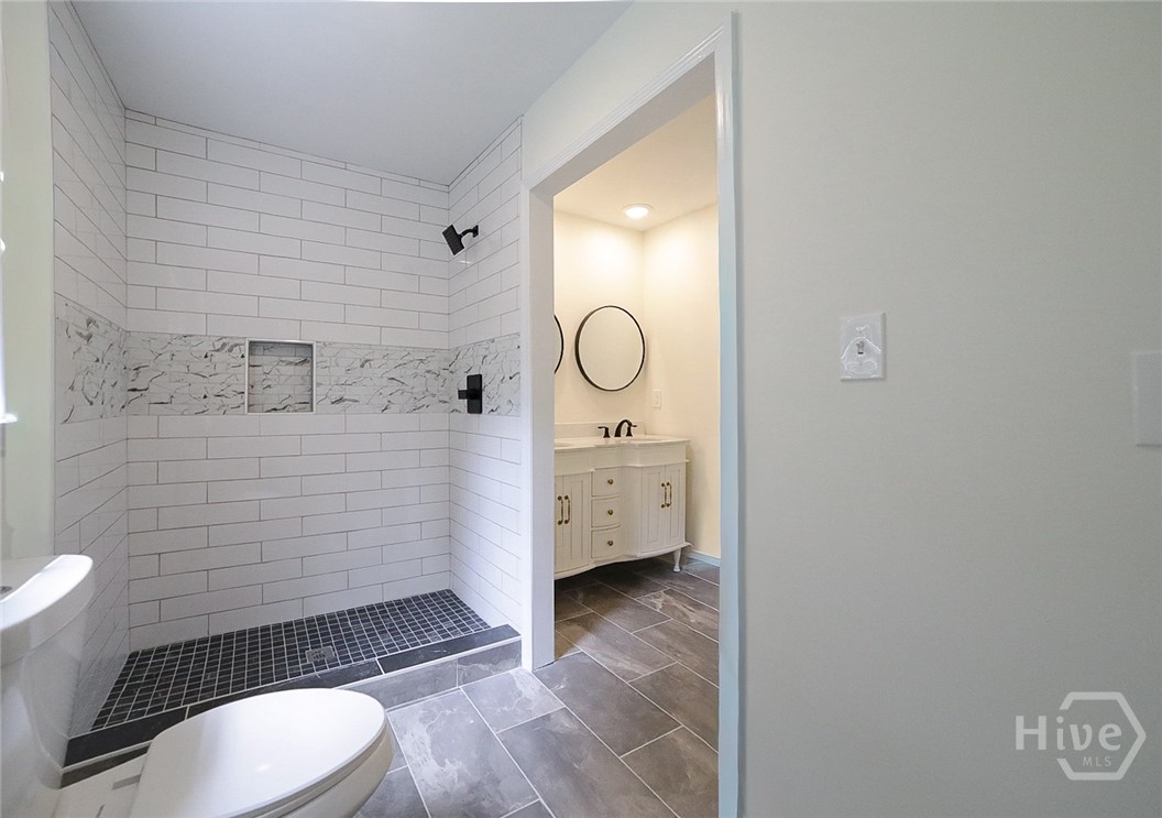 215 Lenox Road Property Photo 44
