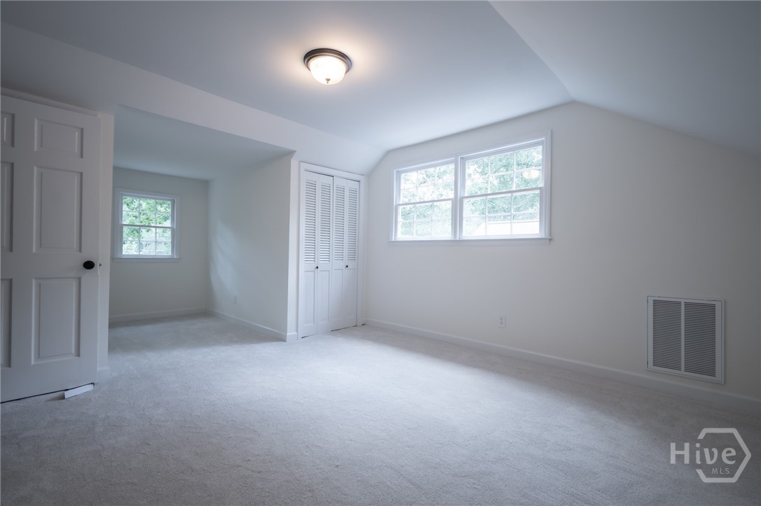 215 Lenox Road Property Photo 48