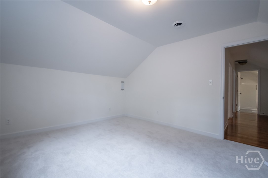215 Lenox Road Property Photo 50