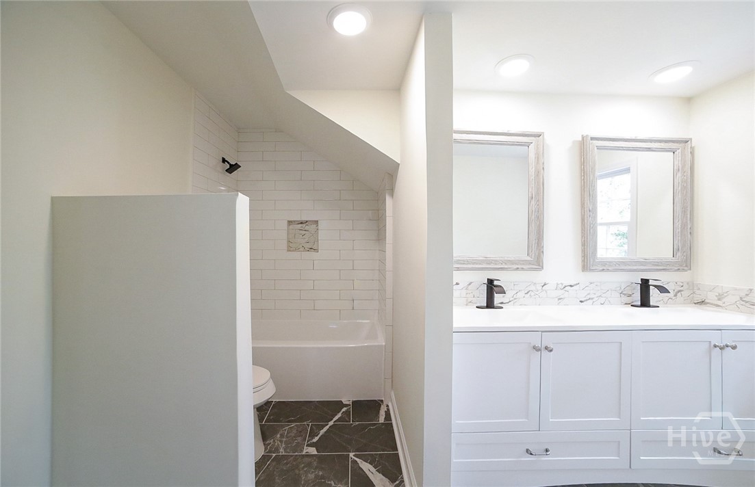 215 Lenox Road Property Photo 55