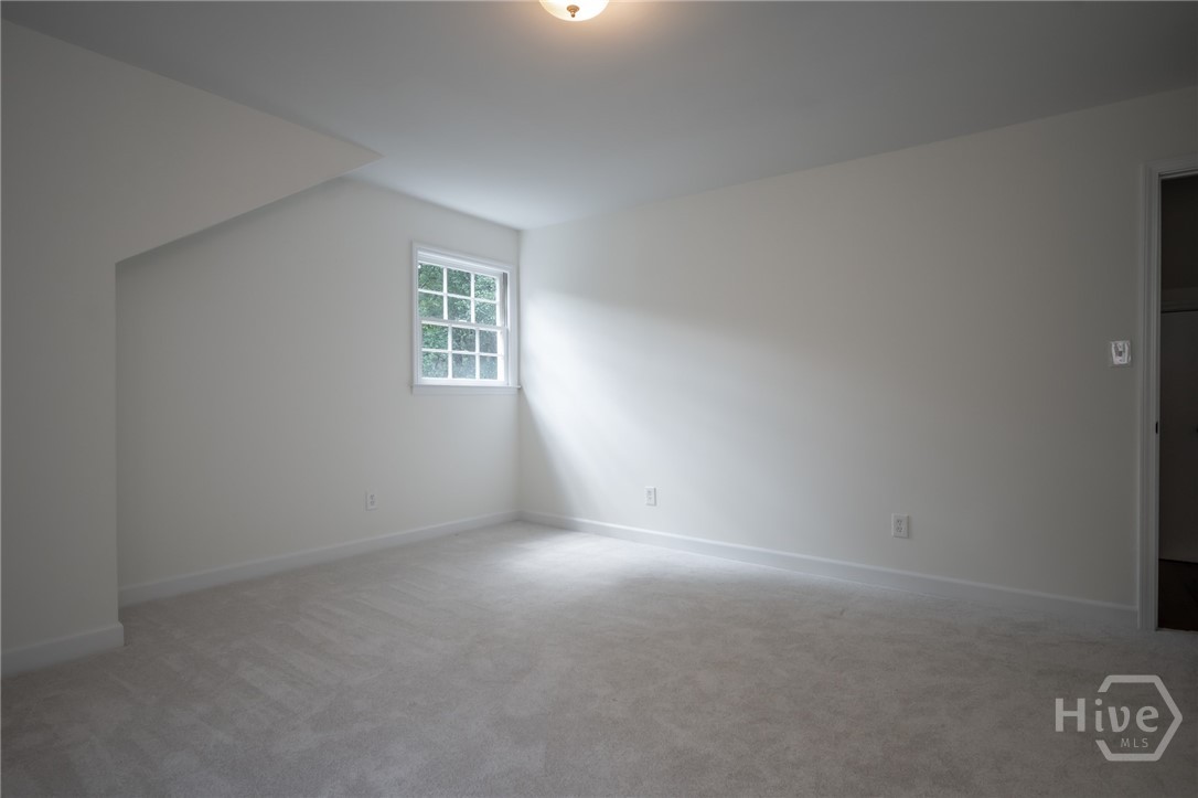 215 Lenox Road Property Photo 56
