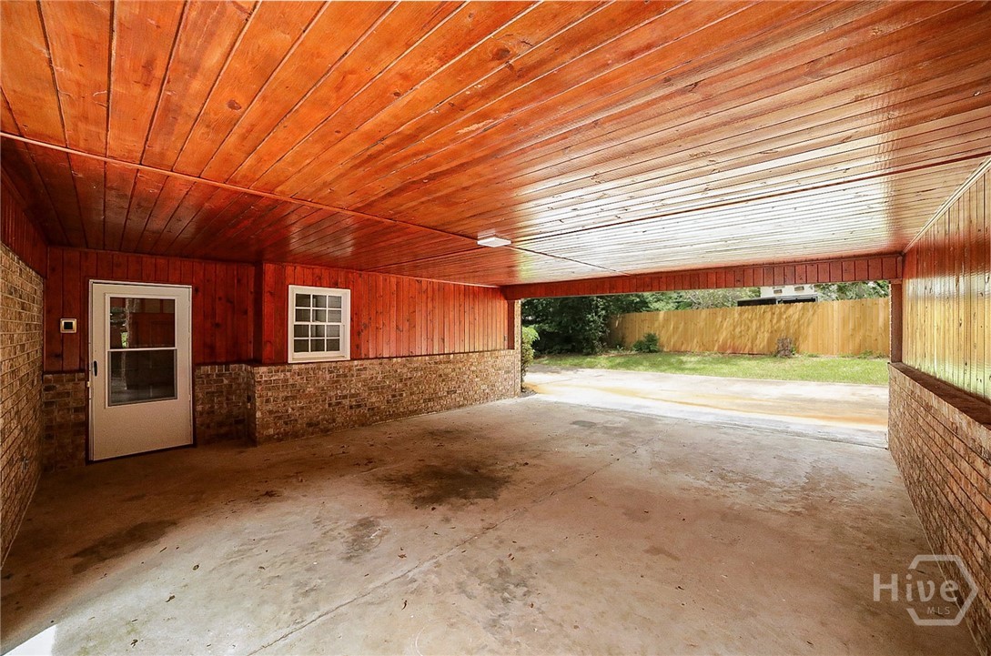 215 Lenox Road Property Photo 60