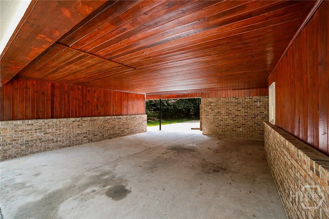 215 Lenox Road Property Photo 61