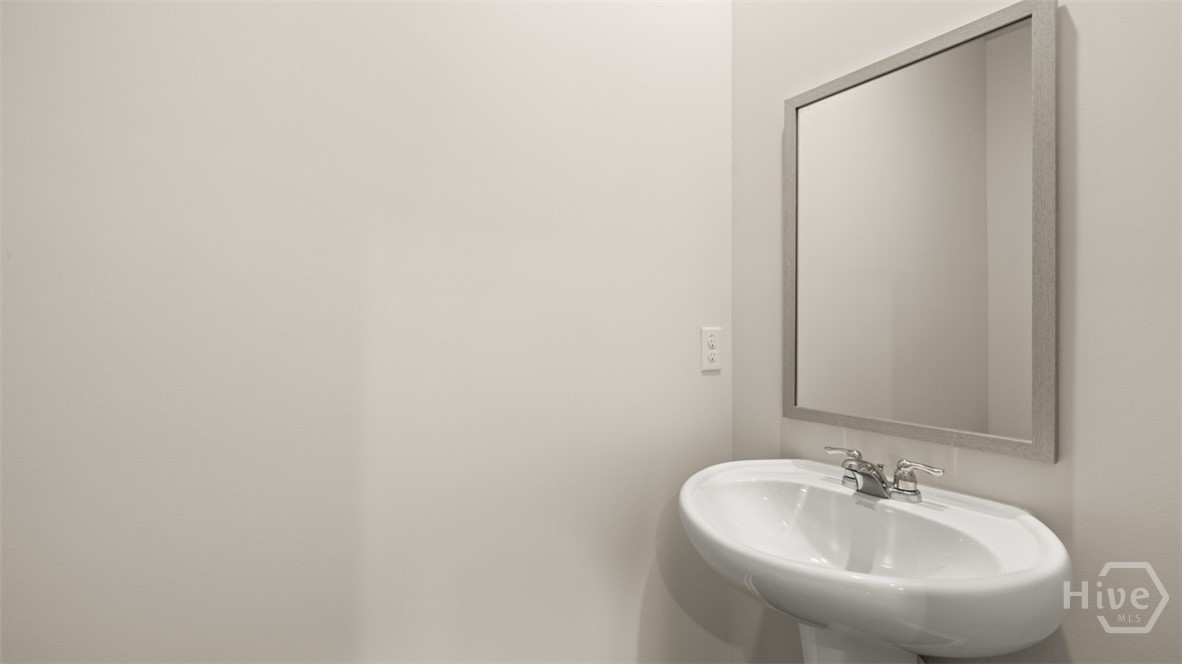 470 Abbott Road Property Photo 34