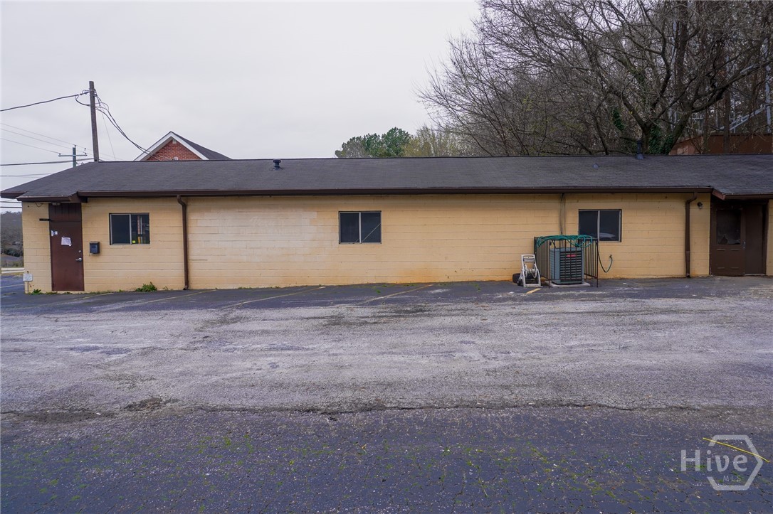 287 W Pike Street