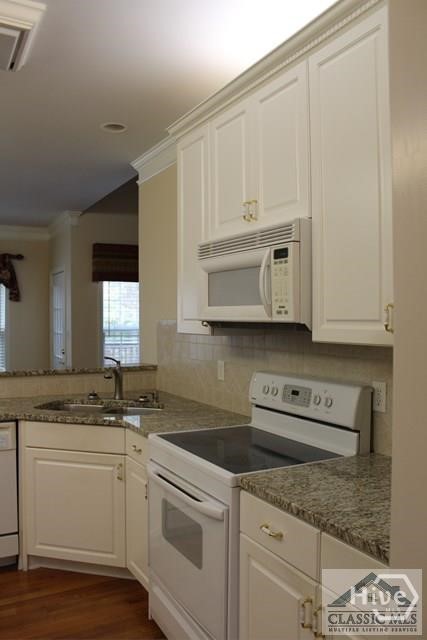 149 Walnut Ridge Drive Property Photo 3