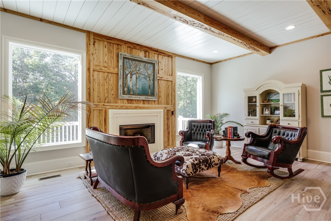 1180 Allgood Road Property Photo 11