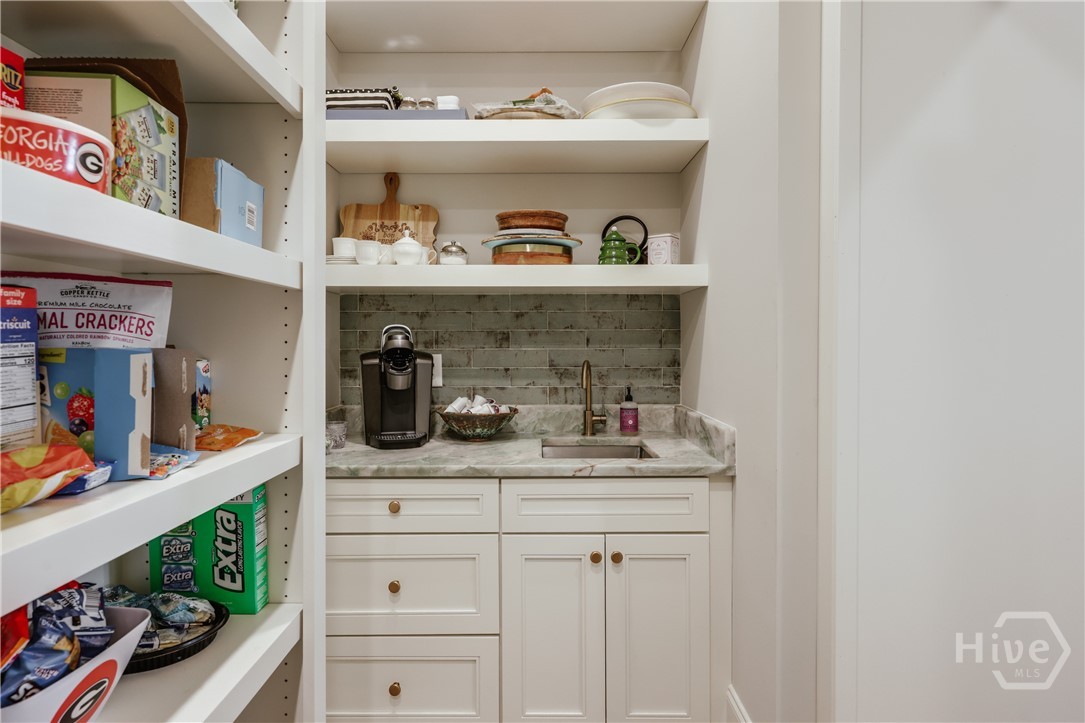 1180 Allgood Road Property Photo 16