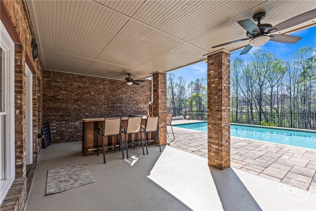 431 Tralee Court Property Photo 32