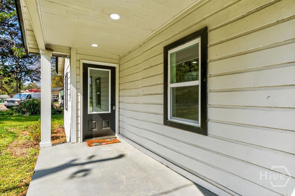 206 Walker Drive Property Photo 4