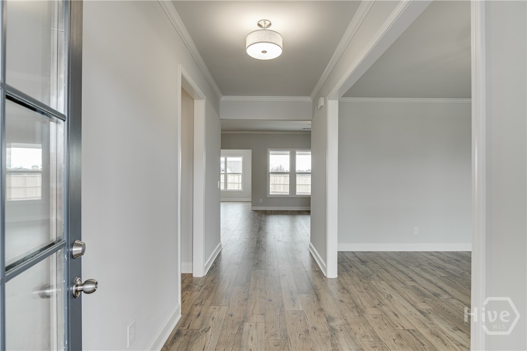196 Oakdale Road Property Photo 4