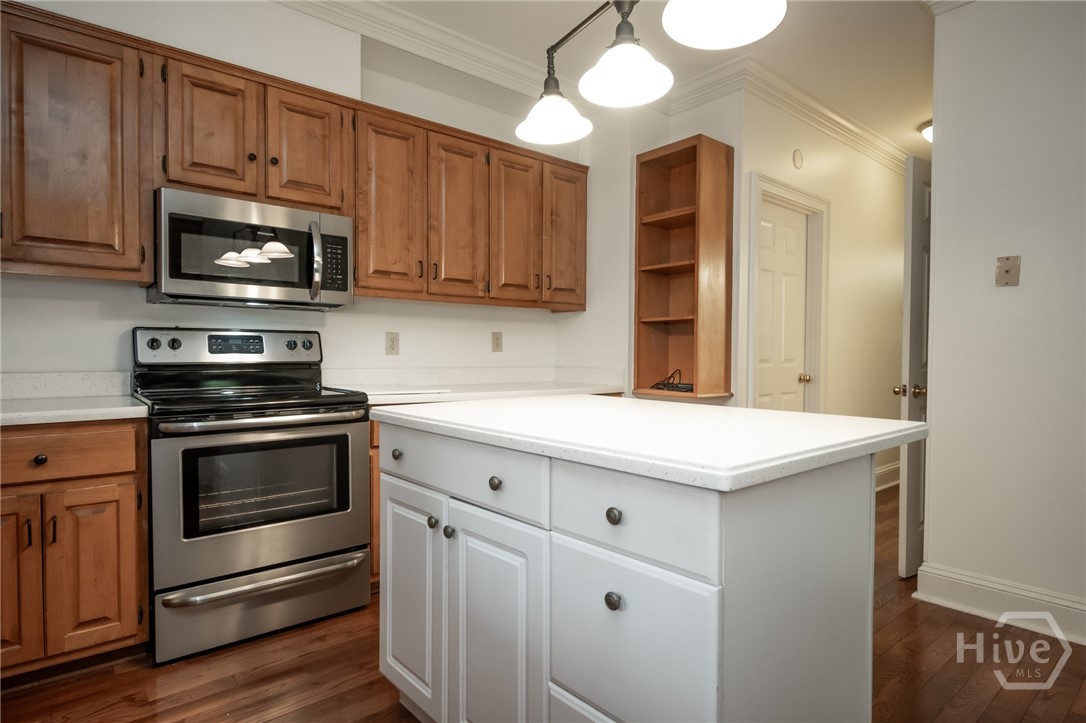 179 S Stratford Drive Property Photo 10