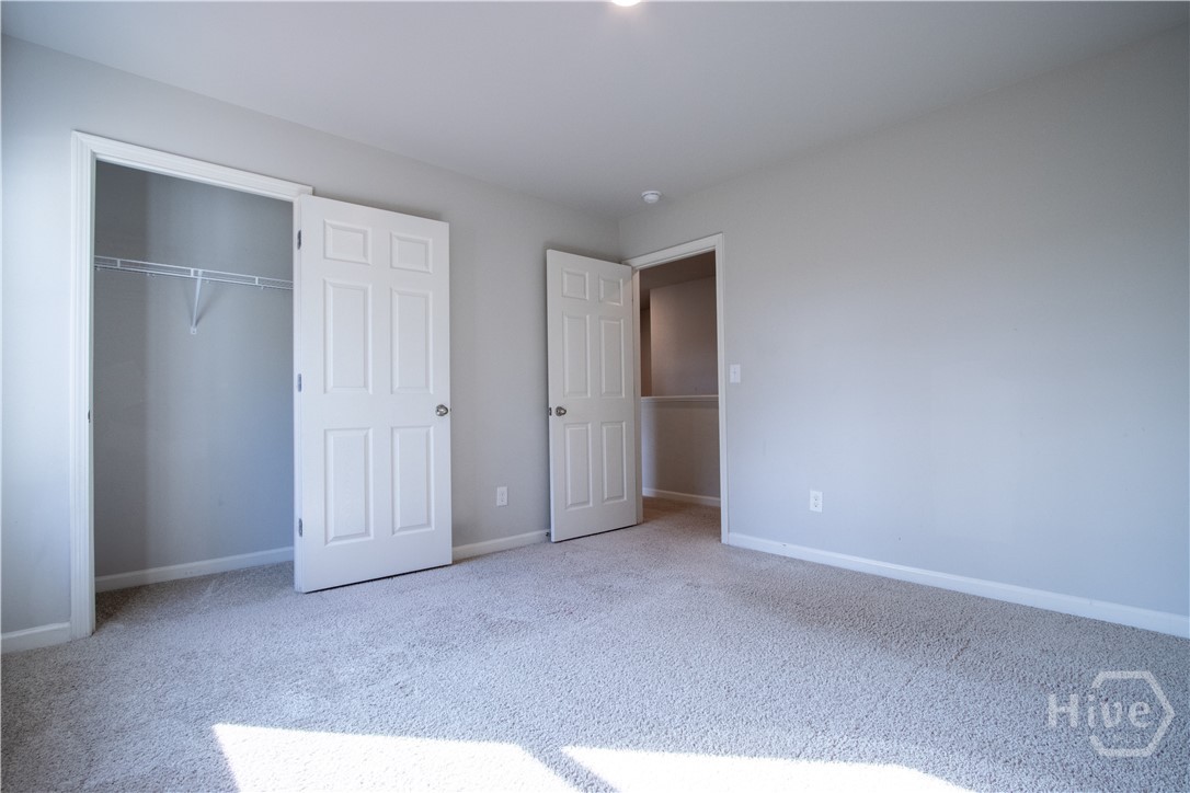 325 Park West Boulevard Property Photo 12