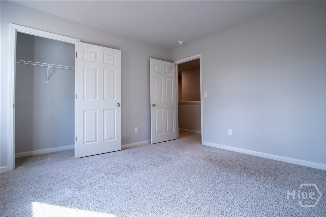 325 Park West Boulevard Property Photo 16