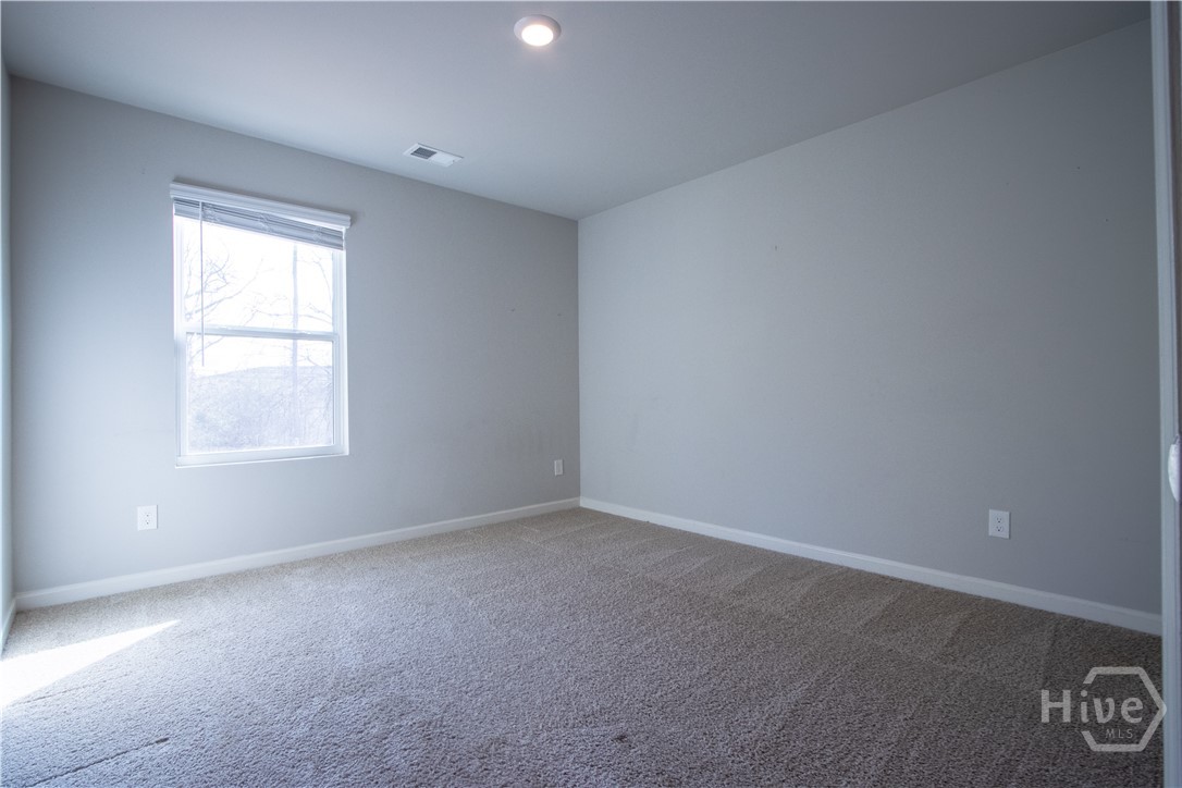 325 Park West Boulevard Property Photo 17