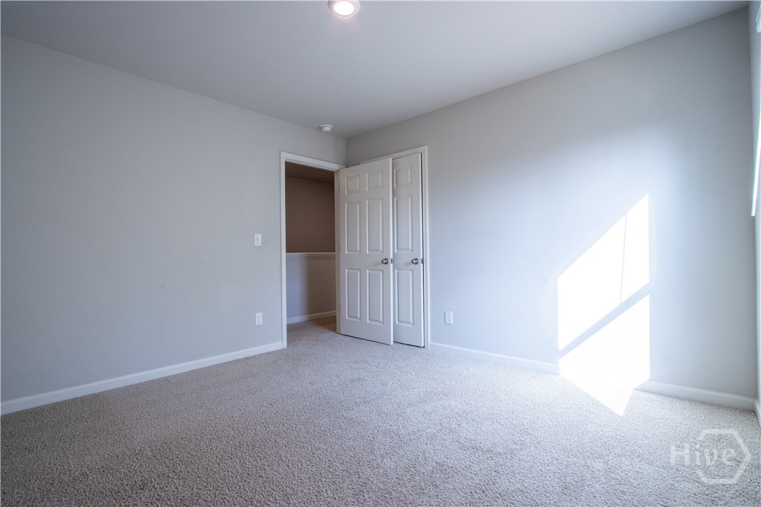 325 Park West Boulevard Property Photo 18