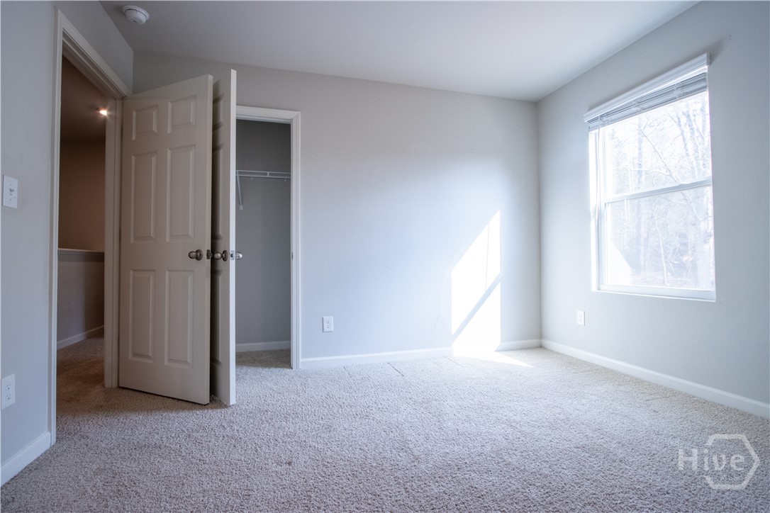 325 Park West Boulevard Property Photo 19