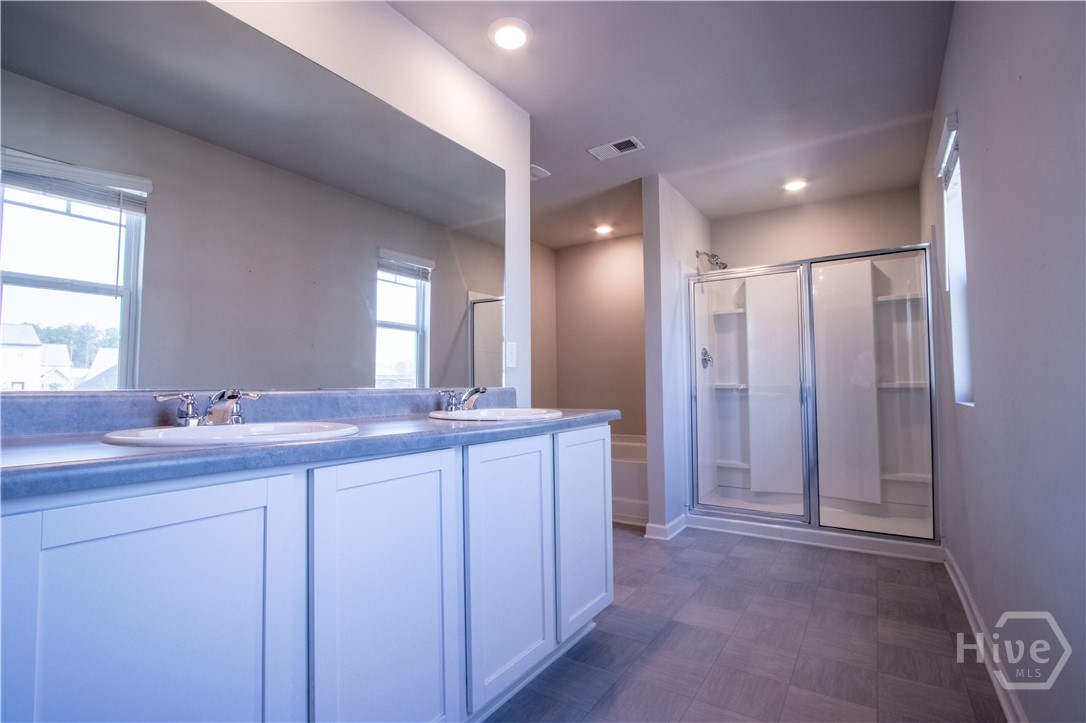 325 Park West Boulevard Property Photo 27