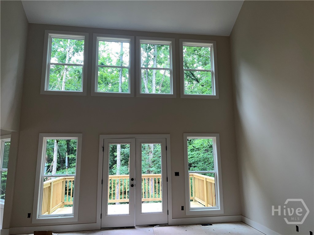 450 Ansley Drive Property Photo 4