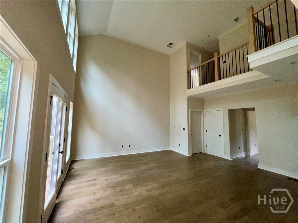 450 Ansley Drive Property Photo 7