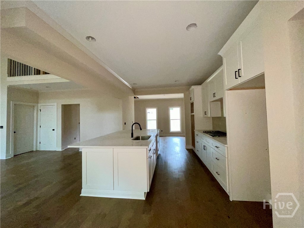 450 Ansley Drive Property Photo 8