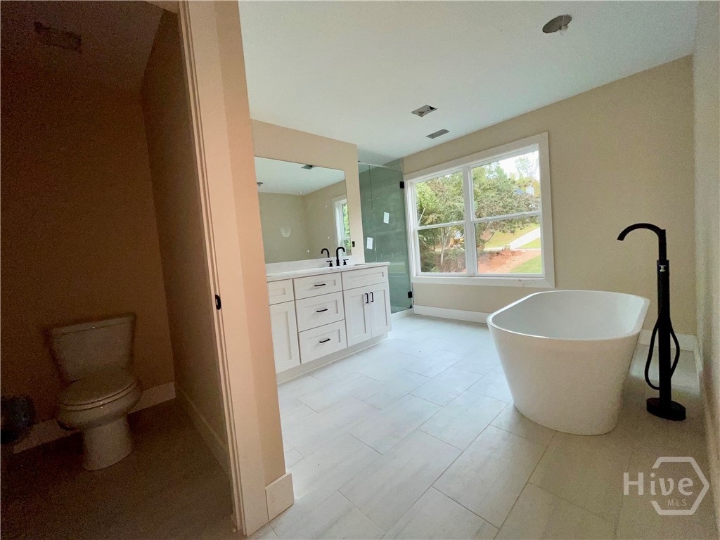 450 Ansley Drive Property Photo 14