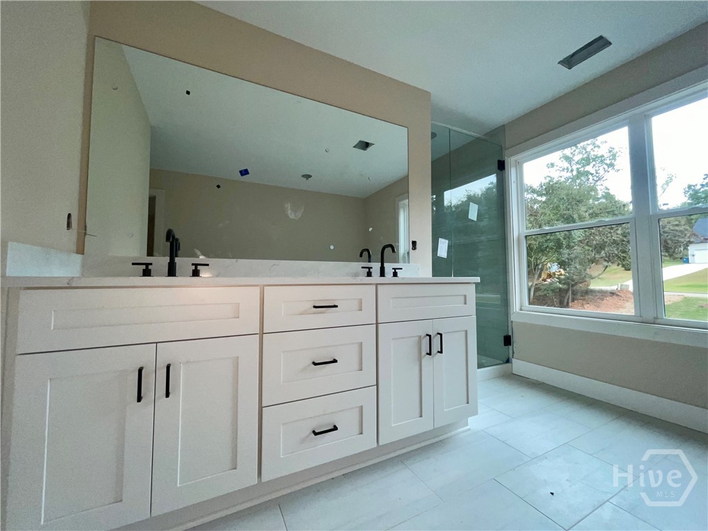 450 Ansley Drive Property Photo 15